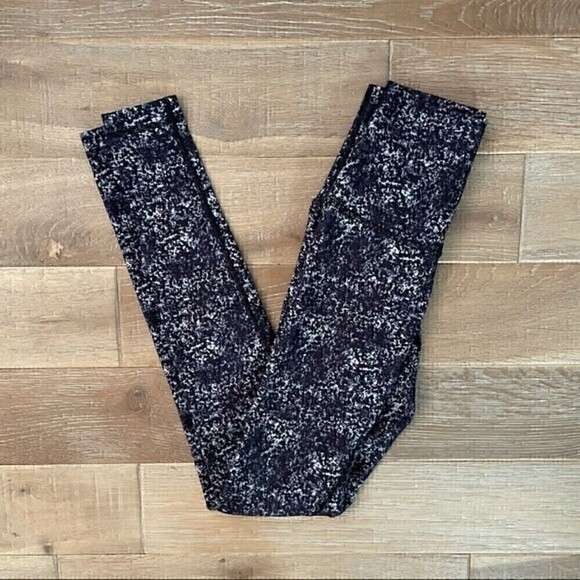 lululemon athletica Pants - Lululemon High Rise Printed Leggings